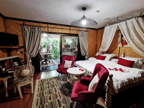 HEREITI, a very romantic suite
